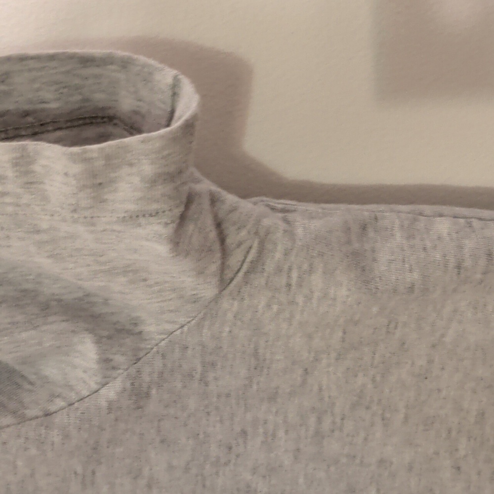 SKIMS men's crewneck short sleeve tee - heather gray - size large - Picture 5 of 9